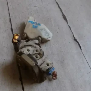 Vásárlói kedvenc NISSAN ALMERA 03- Bal első ajtó zárszerkezet központi záras 4 ajtós bontott alkatrész