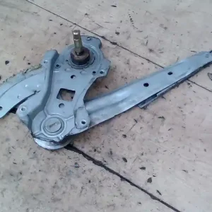 Szuper akció NISSAN ALMERA 03- Bal hátsó ablakemelő szerkezet mechanikus 4 ajtós bontott alkatrész