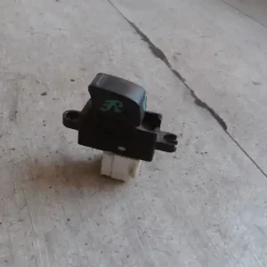 Utolsó esély NISSAN ALMERA 03- Jobb első ablakemelő kapcsoló bontott alkatrész