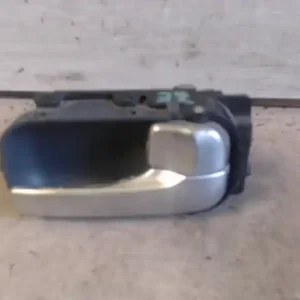 Vedd meg most NISSAN ALMERA 03- Jobb első belső kilincs 5 ajtós bontott alkatrész