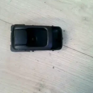 Korlátozott ajánlat NISSAN ALMERA 96-98 Bal hátsó belső kilincs 5 ajtós bontott alkatrész