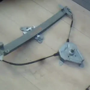 Exkluzív ajánlat NISSAN ALMERA 96-98 Jobb első ablakemelő szerkezet mechanikus 5 ajtós bontott alkatrész