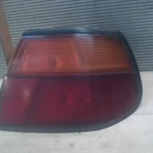 Gyors kiszállítás NISSAN ALMERA 96-98 Jobb hátsó lámpa 5 ajtós bontott alkatrész