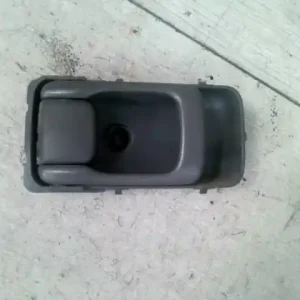 Szuper akció NISSAN ALMERA 98-00 Bal hátsó belső kilincs 4 ajtós bontott alkatrész