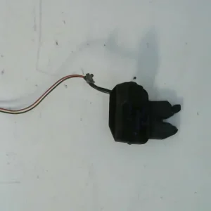 Biztonságos fizetés NISSAN ALMERA 98-00 Csomagtérajtó zárszerkezet 4 ajtós,központizáras bontott alkatrész