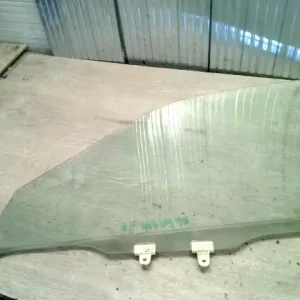 Kiárusítás NISSAN ALMERA 98-00 Jobb első ajtóüveg kombi bontott alkatrész