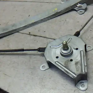 Szezonális akció NISSAN ALMERA 98-00 Jobb hátsó ablakemelő szerkezet mechanikus bontott alkatrész