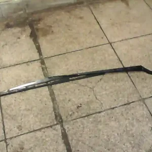 Végkiárusítás NISSAN ALMERA TINO Ablaktörlő kar bal első bontott alkatrész