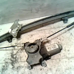 Árengedmény NISSAN ALMERA TINO Jobb első ablakemelő szerkezet elektromos bontott alkatrész