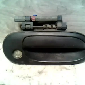 Szezonális akció NISSAN ALMERA TINO Jobb első külső kilincsbontott alkatrész