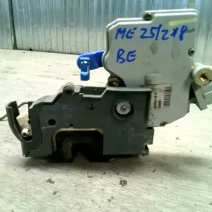 Szezonális akció NISSAN MAXIMA A33 1999.04- Bal első ajtó zárszerkezet központi záras 4 ajtós bontott alkatrész