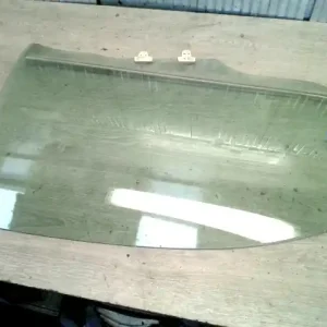 Ingyenes szállítás NISSAN MAXIMA A33 1999.04- Jobb hátsó ajtóüveg bontott alkatrész