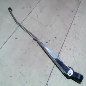 Kedvezményes ár NISSAN MICRA K10 82.10-92.12 Ablaktörlő kar hátsó bontott alkatrész