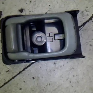 Olcsó NISSAN MICRA K11 92.08-00.07 Bal első belső kilincs bontott alkatrész