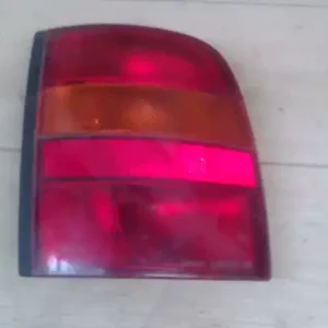 Legkelendőbb NISSAN MICRA K11 92.08-00.07 Bal hátsó lámpa 3 ajtós bontott alkatrész