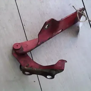 Vedd meg most NISSAN MICRA K11 92.08-00.07 Motorháztető bal zsanér bontott alkatrész