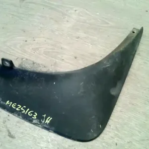 Végkiárusítás NISSAN Murano (Z50) 2002.05.01-2008.02.28 Jobb hátsó sárvédő gumibontott alkatrész