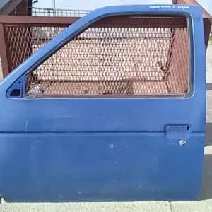 Csak ma NISSAN PICKUP 1985.09-1998.02 Bal első ajtó 2 ajtós pickup bontott alkatrész