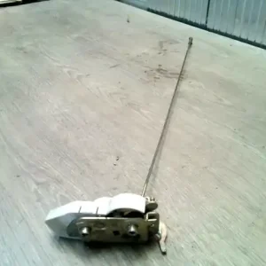 Gyors kiszállítás NISSAN PONY 89-94 Jobb hátsó ajtó zárszerkezet mechanikus bontott alkatrész