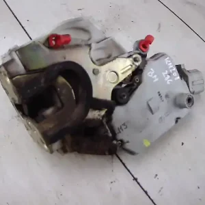 Gyors kiszállítás NISSAN PRIMERA 98-01 Bal hátsó ajtó zárszerkezet központi záras központizárasbontott alkatrész