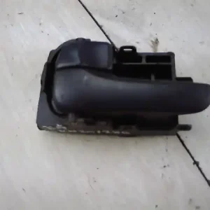 Exkluzív ajánlat NISSAN PRIMERA 98-01 Bal hátsó belső kilincs bontott alkatrész