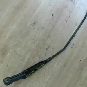 Biztonságos vásárlás NISSAN PRIMERA P11 96.10-99.09 Ablaktörlő kar hátsó bontott alkatrész