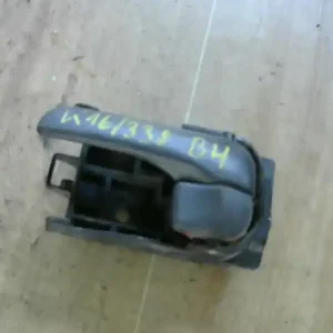 Akciós ár NISSAN PRIMERA P11 96.10-99.09 Bal hátsó belső kilincs bontott alkatrész