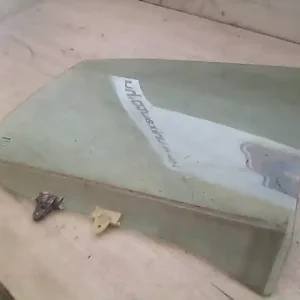 Legkelendőbb NISSAN PRIMERA P11 96.10-99.09 Jobb hátsó ajtóüveg sedan bontott alkatrész