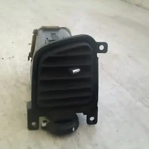 Kedvezményes ár NISSAN PRIMERA P11 96.10-99.09 Szellőző bal bontott alkatrész