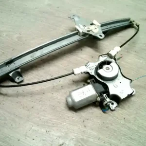 Rendeld meg most NISSAN PRIMERA P12 2001-2007 Bal hátsó ablakemelő szerkezet elektromos bontott alkatrész