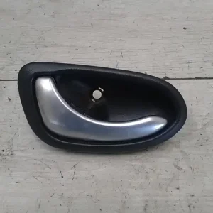 Akciós ár NISSAN PRIMERA P12 2001-2007 Bal hátsó belső kilincs bontott alkatrész