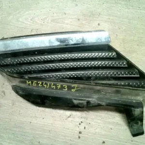 Különleges ajánlat NISSAN PRIMERA P12 2001-2007 Hűtőrács díszrács jobb oldali bontott alkatrész