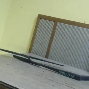 Kedvezményes ár NISSAN VANETTE CARGO Ablaktörlő kar bal első bontott alkatrész