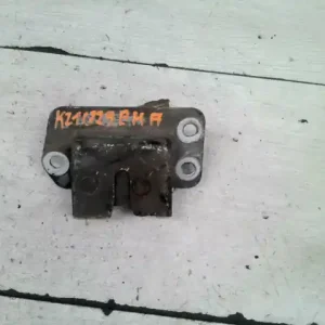 NISSAN VANETTE CARGO Bal alsó csomagtérajtó zárbontott alkatrész Exkluzív ajánlat