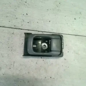 NISSAN VANETTE CARGO Bal első belső kilincs bontott alkatrész Végkiárusítás