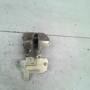 NISSAN VANETTE CARGO Bal tolóajtó zárszerkezet bontott alkatrész Árengedmény