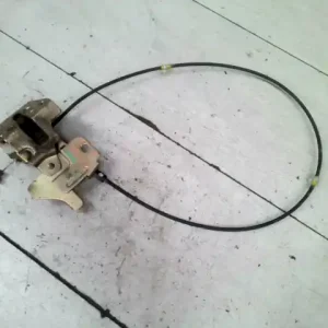 NISSAN VANETTE CARGO Bal tolóajtó zárszerkezet bontott alkatrész Árengedmény