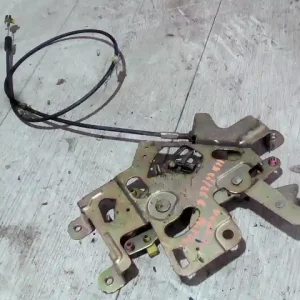 NISSAN VANETTE CARGO Bal tolóajtó zárszerkezet bontott alkatrész Ne maradj le