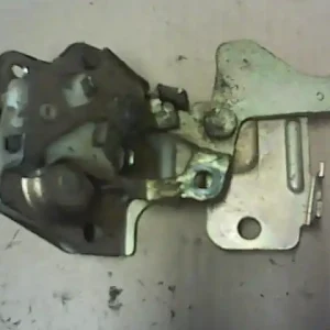 Biztonságos fizetés NISSAN VANETTE CARGO Bal tolóajtó zárszerkezet mechanikus bontott alkatrész