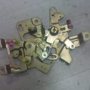 NISSAN VANETTE CARGO Bal tolóajtó zárszerkezet bontott alkatrész Outlet