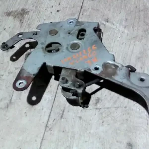 Azonnal elérhető NISSAN VANETTE CARGO Csomagtérajtó zárszerkezet jobb hátsó bontott alkatrész