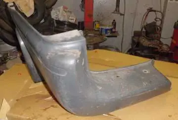 NISSAN VANETTE CARGO Hátsó lökhárító sarok bontott alkatrész Ne maradj le