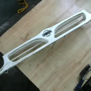 NISSAN VANETTE CARGO Hűtőrács díszrács bontott alkatrész Árcsökkenés