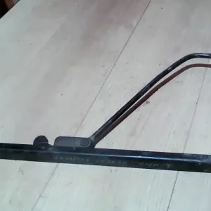 Végkiárusítás NISSAN VANETTE CARGO Jobb csomagtérajtó ajtóhatároló bontott alkatrész