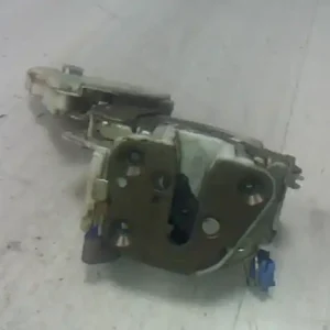 NISSAN VANETTE CARGO Jobb első ajtó zárszerkezet központizáras bontott alkatrész Biztonságos vásárlás