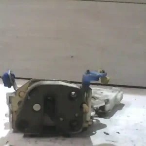 NISSAN VANETTE CARGO Jobb első ajtó zárszerkezet központizáras bontott alkatrész Kedvezményes ár