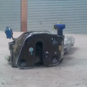 Akció NISSAN VANETTE CARGO Jobb első ajtó zárszerkezet központizáras bontott alkatrész