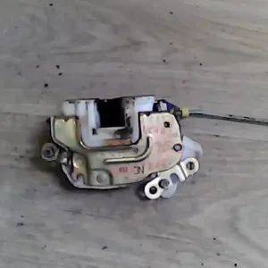 Szuper akció NISSAN VANETTE CARGO Jobb első ajtó zárszerkezet mechanikus bontott alkatrész