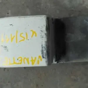 NISSAN VANETTE CARGO Jobb hátsó alsó ajtózsanér bontott alkatrész Árcsökkenés