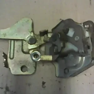 NISSAN VANETTE CARGO Jobb tolóajtó zárszerkezet bontott alkatrész Árcsökkenés